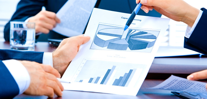 Accounting Services: Is You Business Doing It Right Hands