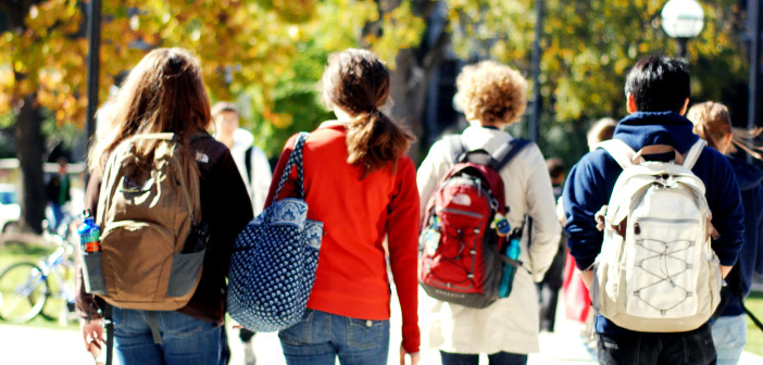 Student House: When Should You Live Off Campus? college student