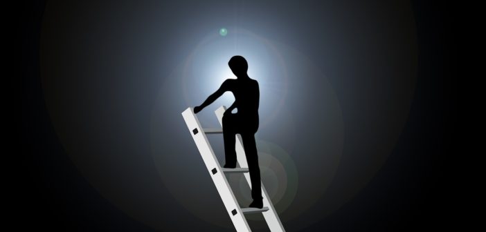 5 Instant Ways a Warehouse Will Benefit From Rolling Ladders Ladder