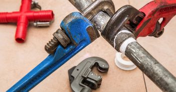 7 Signs You Need to Call a Plumber plumbing-840835_1920