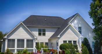 Creating a Backyard that Everyone Will Want to Hang Out In backyard3