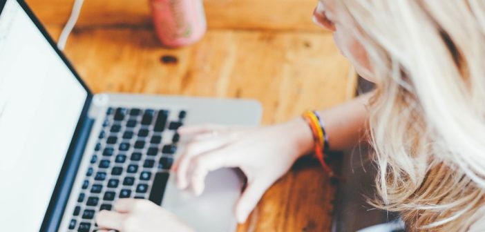 6 Helpful Tips for Creating a New Website computer2